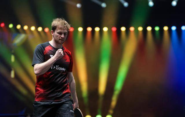 场外遭遇了 场外遭遇了