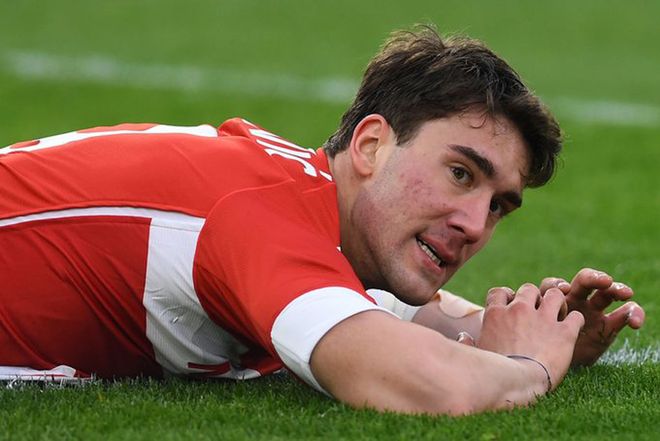 靠球员的个 靠球员的个